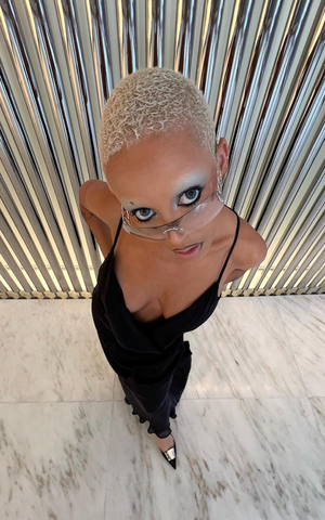 Белое пальто, капризная Doja Cat и вездесущая Линда. Главное на неделе моды в Нью-Йорке