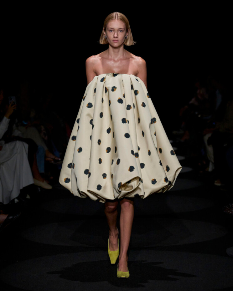 Altuzarra%2C%20%u0432%u0435%u0441%u043D%u0430-%u043B%u0435%u0442%u043E%202024